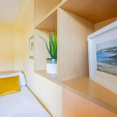 93 - Roomy Townhouse By Shortstays - Sleeps 6