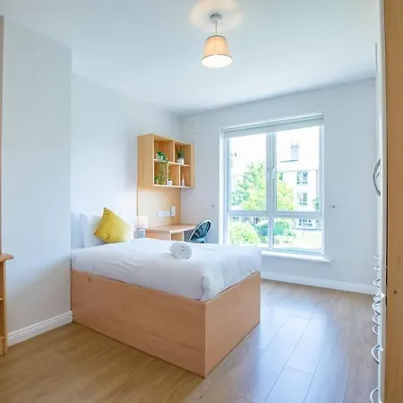 Prázdninový dům 93 - Roomy Townhouse By Shortstays - Sleeps 6 *
