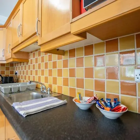 Feriehus 93 - Roomy Townhouse By Shortstays *